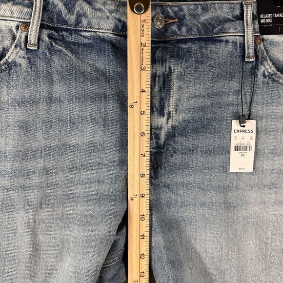 Express Jeans NWT Size‎ 16 Relaxed Tapered Mid Rise Straight Ankle Light Denim - Picture 11 of 15